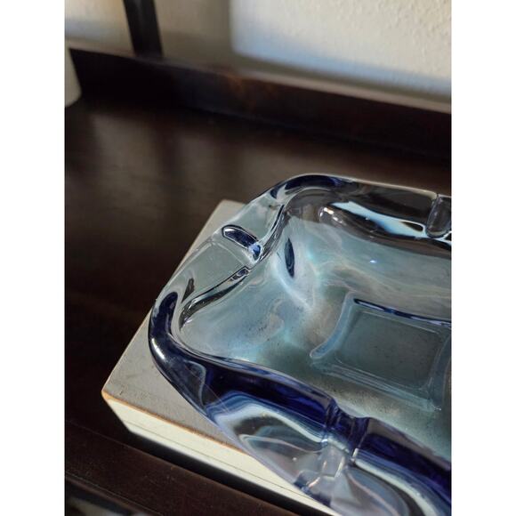 Anchor Hocking Atomic Amoeba Glass Ashtray Blue Iridescent Mid Century 5.5" - Picture 4 of 8